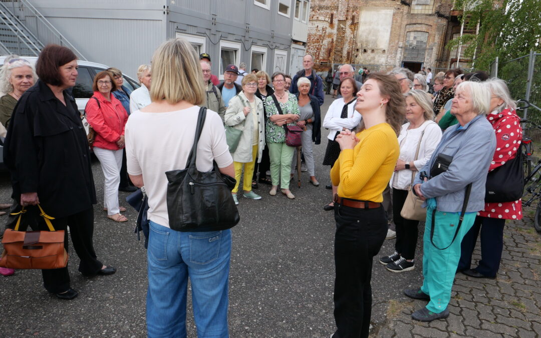 Besuch der Hauptprobe zum „Vogelhändler“ in der Halle 207